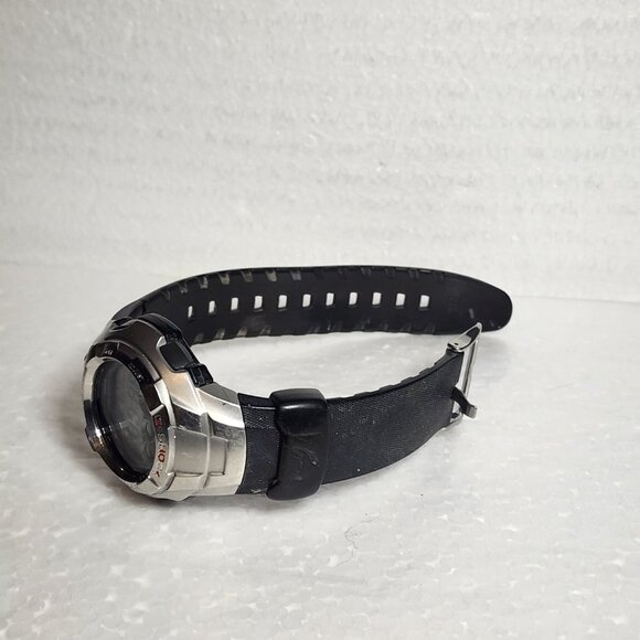 Casio G Shock Stainless and black - Picture 5 of 11